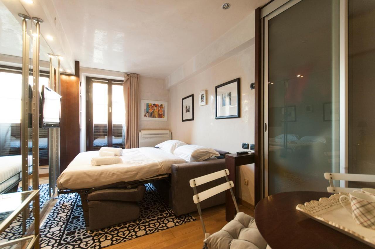 Youhosty - Duomo Studio Apartment มิลาน ภายนอก รูปภาพ